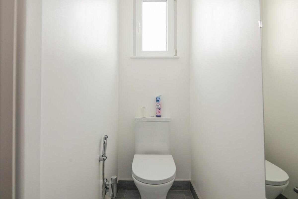 Spacious 3 Bedroom Home With Ps5 And Pool Table Near O2 Arena Canary Wharf And Elizabeth Line To Central Λονδίνο Εξωτερικό φωτογραφία