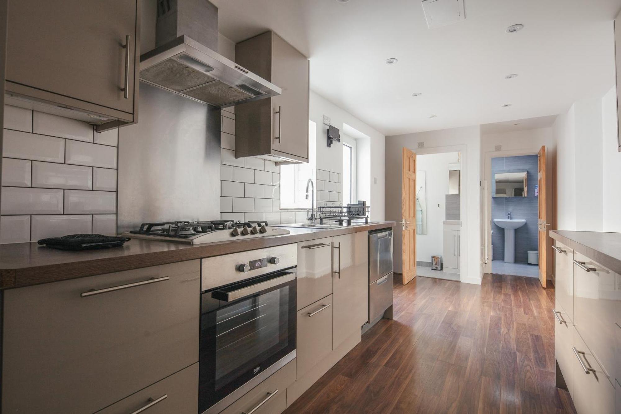 Spacious 3 Bedroom Home With Ps5 And Pool Table Near O2 Arena Canary Wharf And Elizabeth Line To Central Λονδίνο Εξωτερικό φωτογραφία